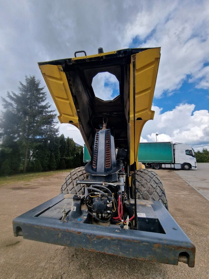 Compacteur à pieds de mouton/ Monocylindre BOMAG Bw 213 DH-4: photos 10