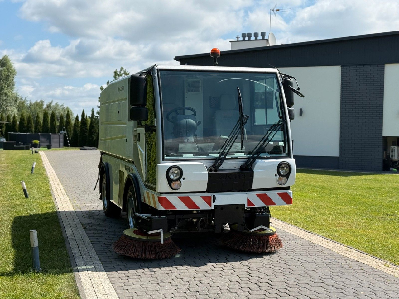 Schmidt BUCHER CITYCAT 5000 SWEEPER - Balayeuse de voirie: photos 3 Schmidt BUCHER CITYCAT 5000 SWEEPER - Balayeuse de voirie: photos 3