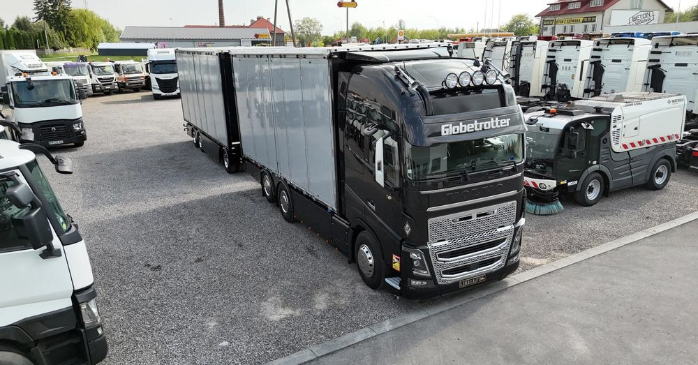 Volvo FH16 660 HP TANDEM 6x2 LIMITED EDITION - Camion fourgon: photos 1 Volvo FH16 660 HP TANDEM 6x2 LIMITED EDITION - Camion fourgon: photos 1
