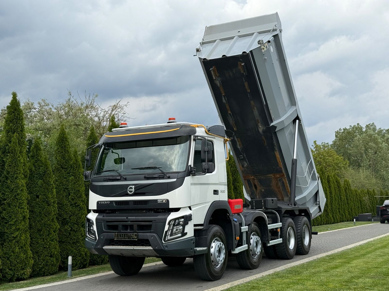 Volvo FMX 500 8X4 RETARDER - Camion benne: photos 1 Volvo FMX 500 8X4 RETARDER - Camion benne: photos 1