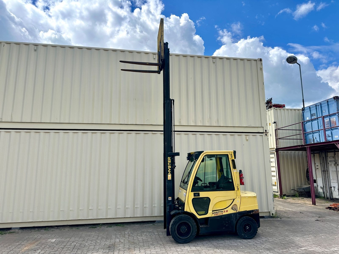Hyster H3.0FT / Diesel / Triplex / Ex Armee - Chariot élévateur diesel: photos 4 Hyster H3.0FT / Diesel / Triplex / Ex Armee - Chariot élévateur diesel: photos 4
