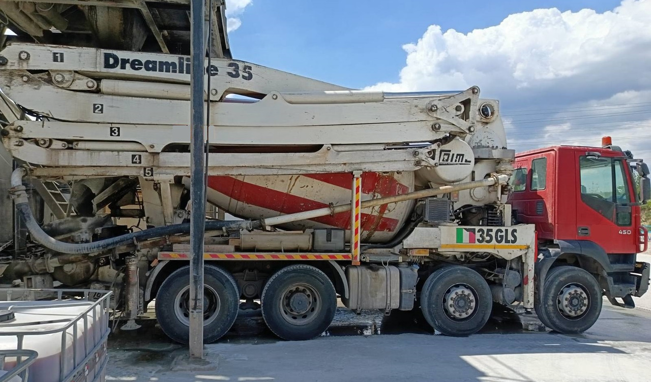 IVECO TRAKKER 450 COIME 35 - Camion pompe: photos 4 IVECO TRAKKER 450 COIME 35 - Camion pompe: photos 4