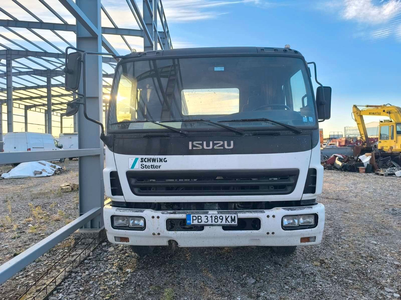 Isuzu 2.8 CXZ 81 - Châssis cabine: photos 2 Isuzu 2.8 CXZ 81 - Châssis cabine: photos 2