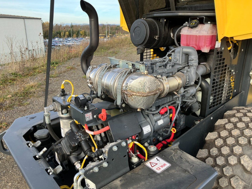 BOMAG DE BW 145 D-5 PL - Compacteur: photos 4 BOMAG DE BW 145 D-5 PL - Compacteur: photos 4