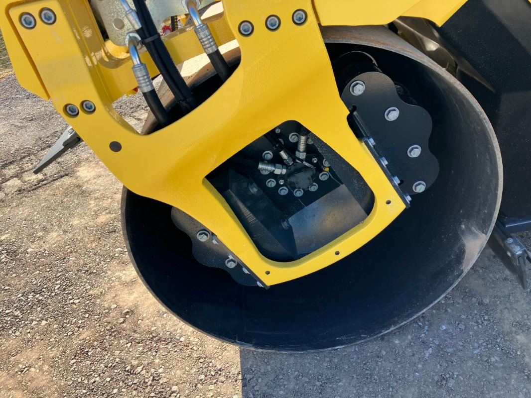 Rouleau compresseur BOMAG DE BW 151 AD-50 Stage IIIa/TIER3: photos 23
