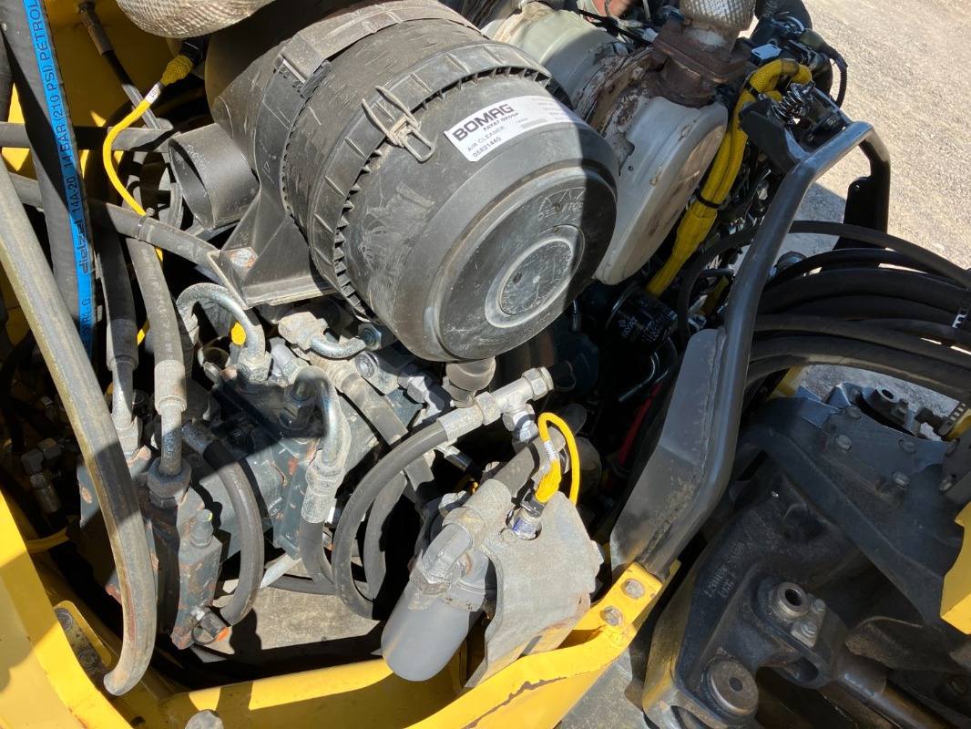 BOMAG DE BW 161 AD-5 Stage IIIb/Tier 4i - Rouleau compresseur: photos 4 BOMAG DE BW 161 AD-5 Stage IIIb/Tier 4i - Rouleau compresseur: photos 4