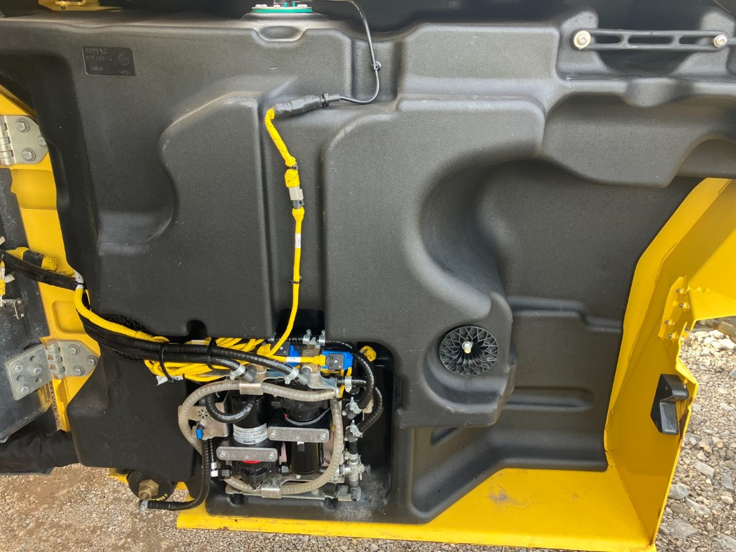 BOMAG DE BW 174 AP-5 AM Hybrid Stage V/Tier 4f - Compacteur: photos 5 BOMAG DE BW 174 AP-5 AM Hybrid Stage V/Tier 4f - Compacteur: photos 5