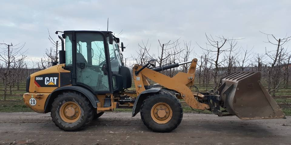 Ładowarka Caterpillar 906H widły + łyżka - Chargeuse sur pneus: photos 3 Ładowarka Caterpillar 906H widły + łyżka - Chargeuse sur pneus: photos 3