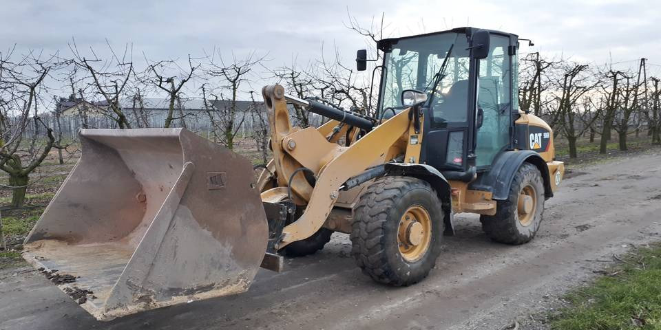 Ładowarka Caterpillar 906H widły + łyżka - Chargeuse sur pneus: photos 2 Ładowarka Caterpillar 906H widły + łyżka - Chargeuse sur pneus: photos 2