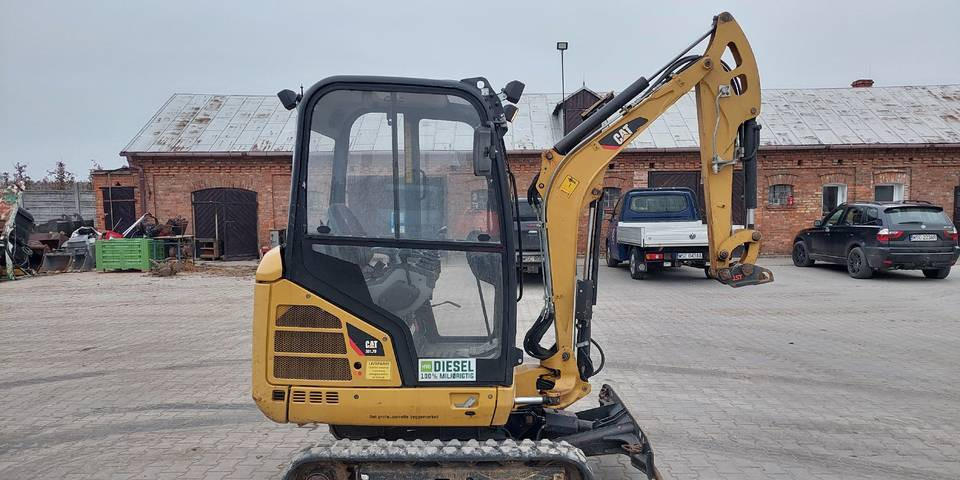 Minikoparka CAT 301.7D 2016 rok 1622h rozsuwane podwozie - Pelle sur chenille: photos 5 Minikoparka CAT 301.7D 2016 rok 1622h rozsuwane podwozie - Pelle sur chenille: photos 5