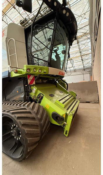 Claas Lexion 770 TT Vario 1080 - Moissonneuse-batteuse: photos 2 Claas Lexion 770 TT Vario 1080 - Moissonneuse-batteuse: photos 2