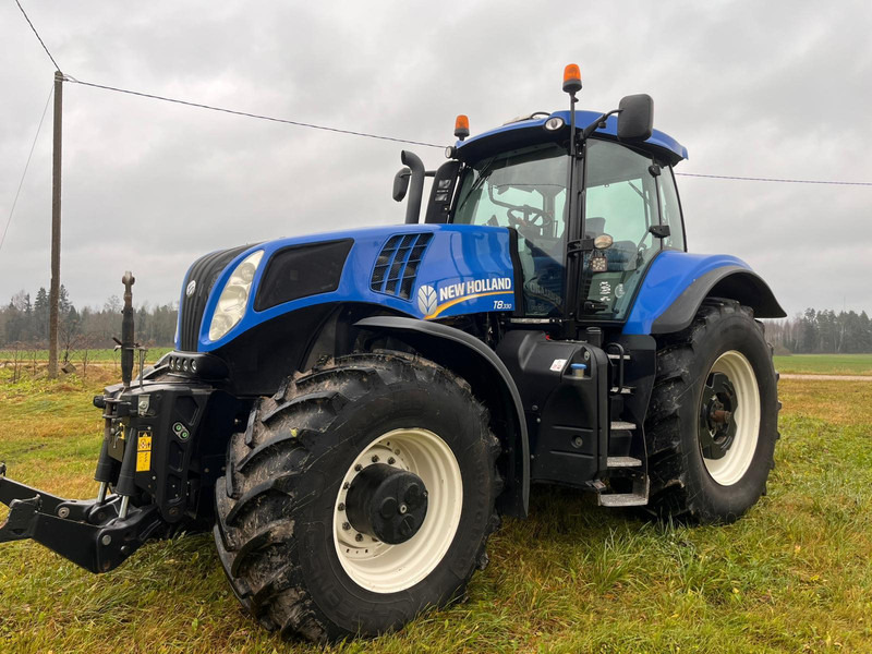 New Holland T8.330 - Tracteur agricole: photos 2 New Holland T8.330 - Tracteur agricole: photos 2