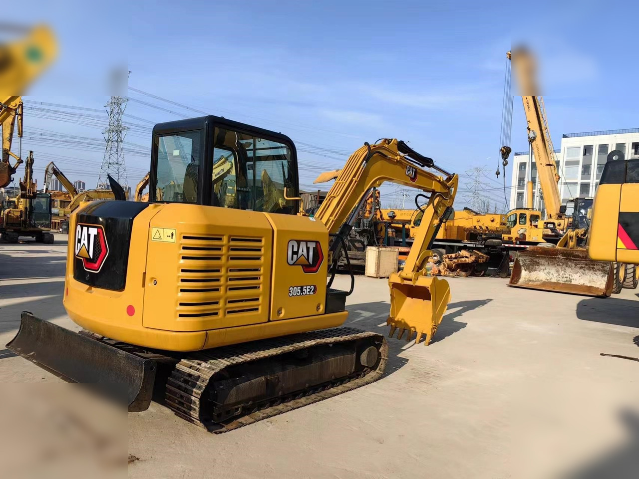 CATERPILLAR 305.5E2 - Mini pelle: photos 3 CATERPILLAR 305.5E2 - Mini pelle: photos 3