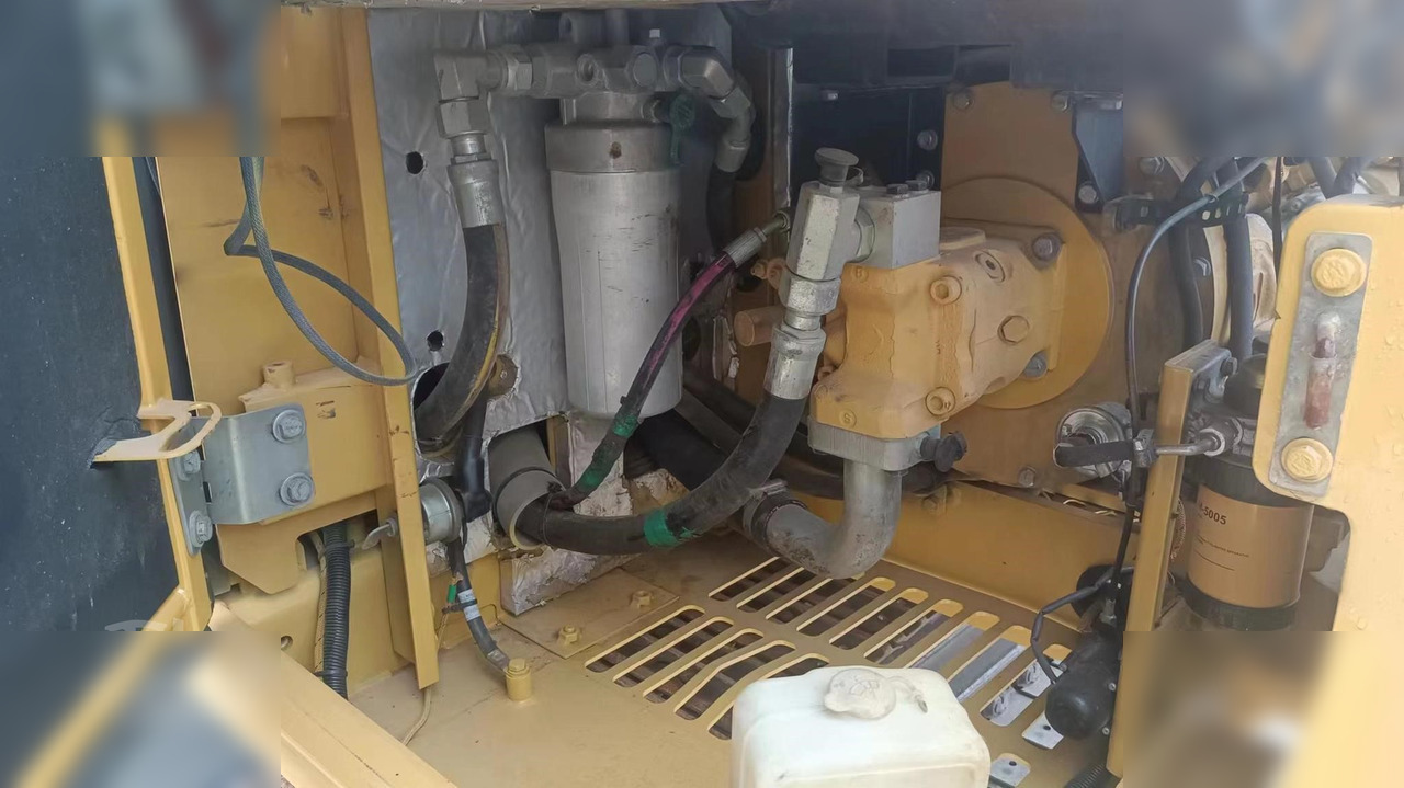 CATERPILLAR 306D - Pelle sur chenille: photos 4 CATERPILLAR 306D - Pelle sur chenille: photos 4