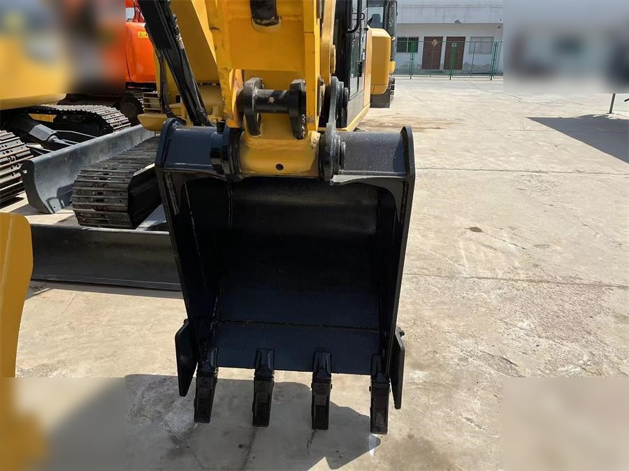 CATERPILLAR 307D - Pelle sur chenille: photos 3 CATERPILLAR 307D - Pelle sur chenille: photos 3