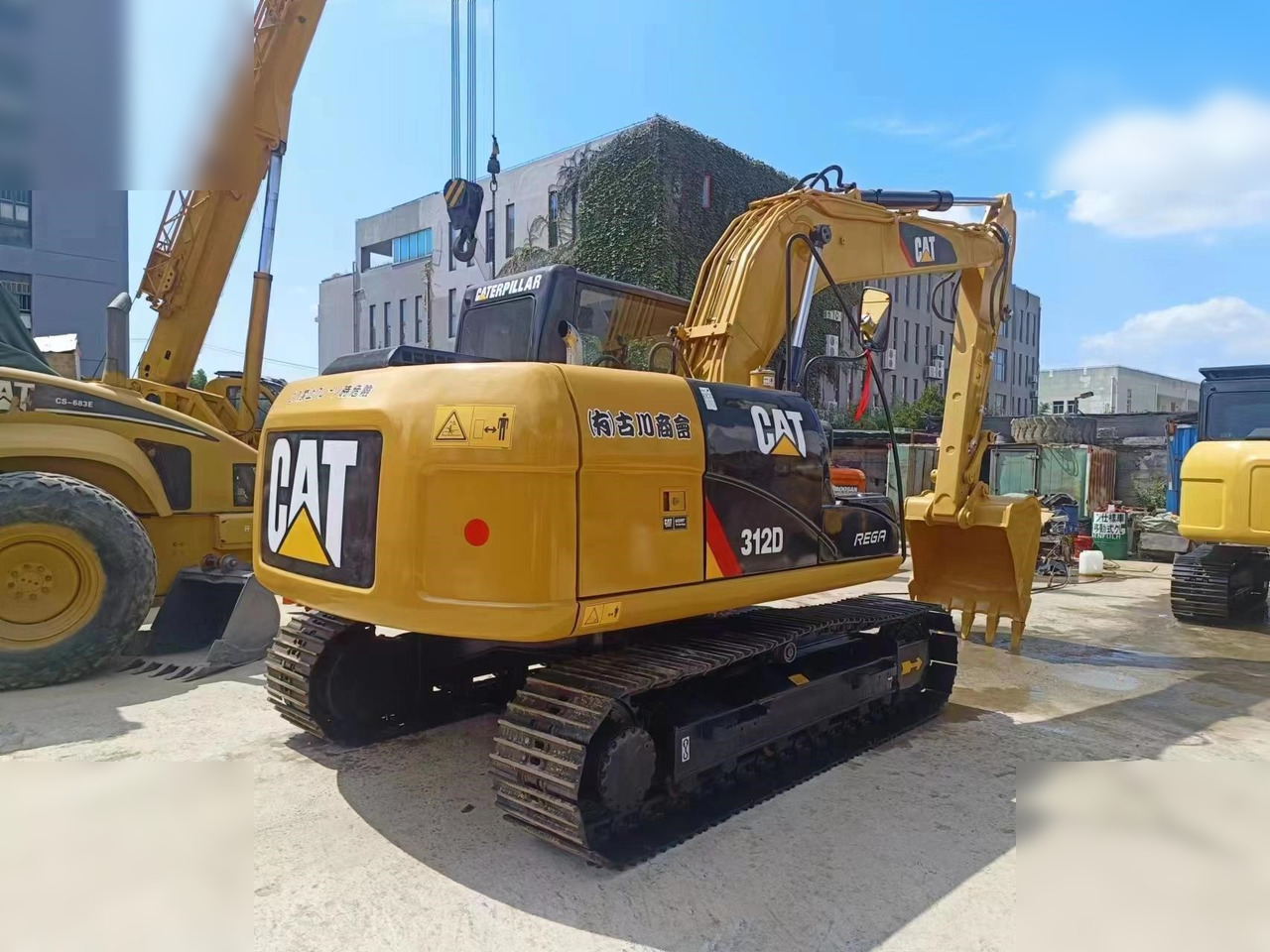 CATERPILLAR 312D - Pelle sur chenille: photos 4 CATERPILLAR 312D - Pelle sur chenille: photos 4