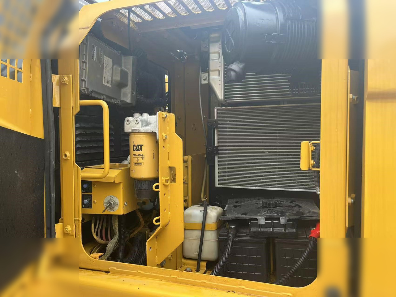 CATERPILLAR 312D2 GC - Pelle sur chenille: photos 4 CATERPILLAR 312D2 GC - Pelle sur chenille: photos 4