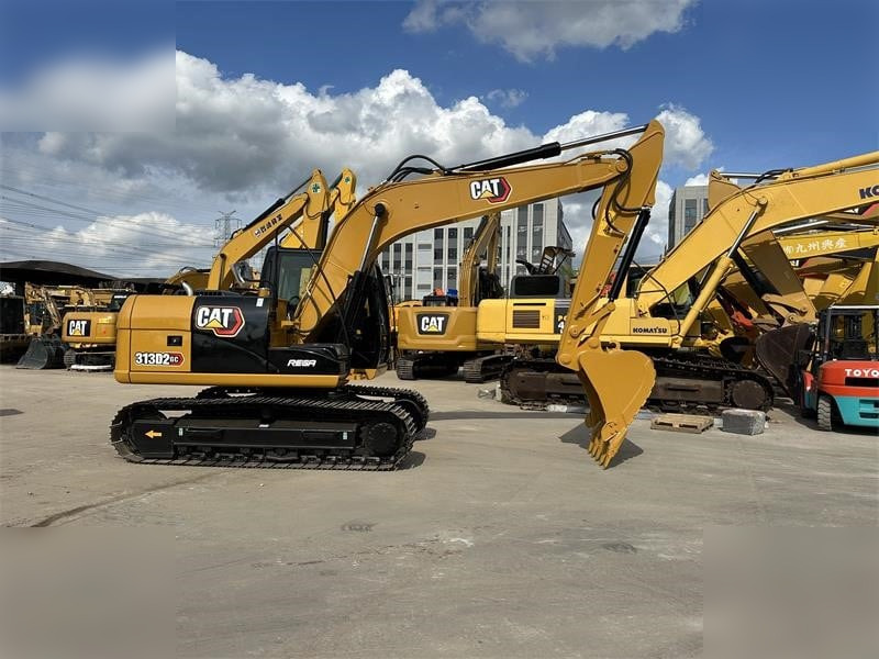 CATERPILLAR 313D2 GC - Pelle sur chenille: photos 3 CATERPILLAR 313D2 GC - Pelle sur chenille: photos 3