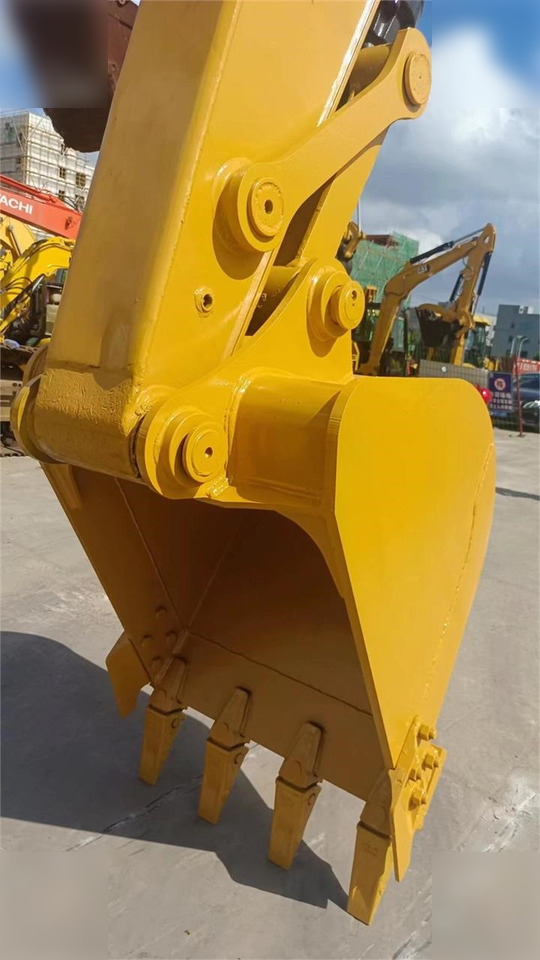 CATERPILLAR 315D - Pelle sur chenille: photos 3 CATERPILLAR 315D - Pelle sur chenille: photos 3