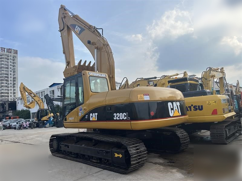 CATERPILLAR 320CL - Pelle sur chenille: photos 5 CATERPILLAR 320CL - Pelle sur chenille: photos 5