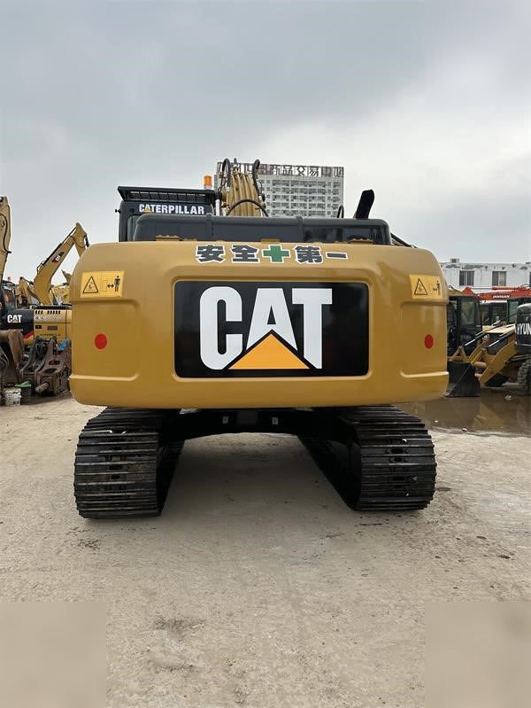 CATERPILLAR 320D2 - Pelle sur chenille: photos 2 CATERPILLAR 320D2 - Pelle sur chenille: photos 2