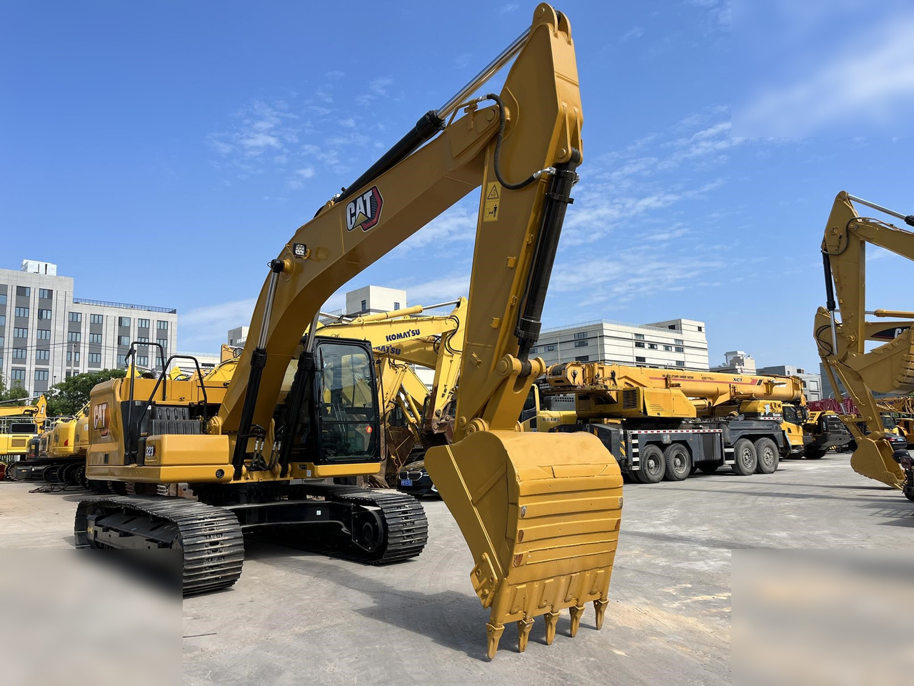 CATERPILLAR 323 - Pelle sur chenille: photos 4 CATERPILLAR 323 - Pelle sur chenille: photos 4