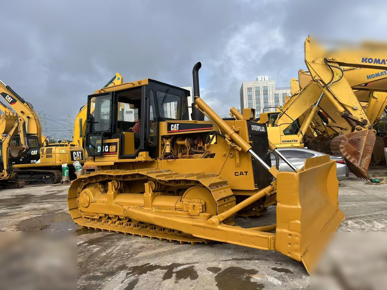 CATERPILLAR D6G - Bulldozer: photos 3 CATERPILLAR D6G - Bulldozer: photos 3