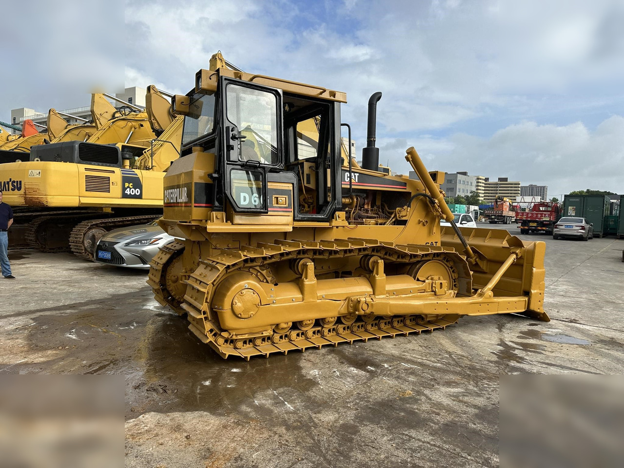 CATERPILLAR D6G - Bulldozer: photos 2 CATERPILLAR D6G - Bulldozer: photos 2