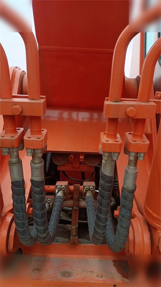 DOOSAN DH220 LC-7 - Pelle sur chenille: photos 5 DOOSAN DH220 LC-7 - Pelle sur chenille: photos 5