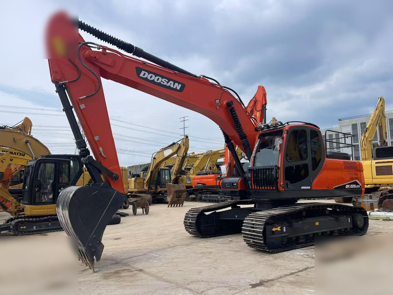 DOOSAN DX225 LC - Pelle sur chenille: photos 5 DOOSAN DX225 LC - Pelle sur chenille: photos 5