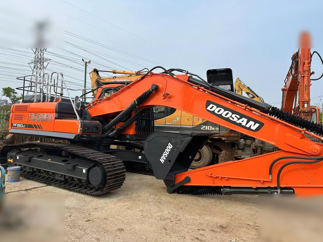 DOOSAN DX260 LC - Pelle sur chenille: photos 2 DOOSAN DX260 LC - Pelle sur chenille: photos 2