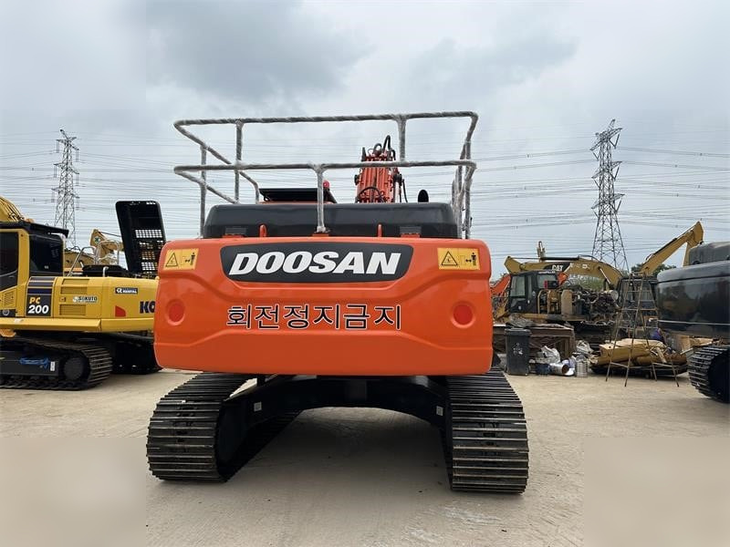 DOOSAN DX260 LC - Pelle sur chenille: photos 3 DOOSAN DX260 LC - Pelle sur chenille: photos 3