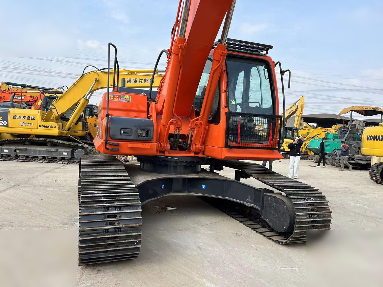 DOOSAN DX300 LC-9C - Pelle sur chenille: photos 4 DOOSAN DX300 LC-9C - Pelle sur chenille: photos 4