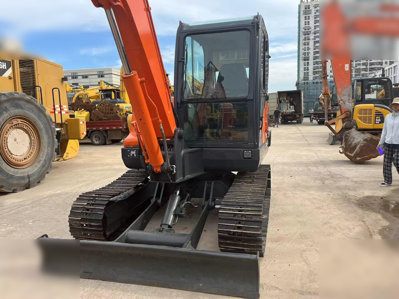 DOOSAN DX60-9C - Pelle sur chenille: photos 5 DOOSAN DX60-9C - Pelle sur chenille: photos 5