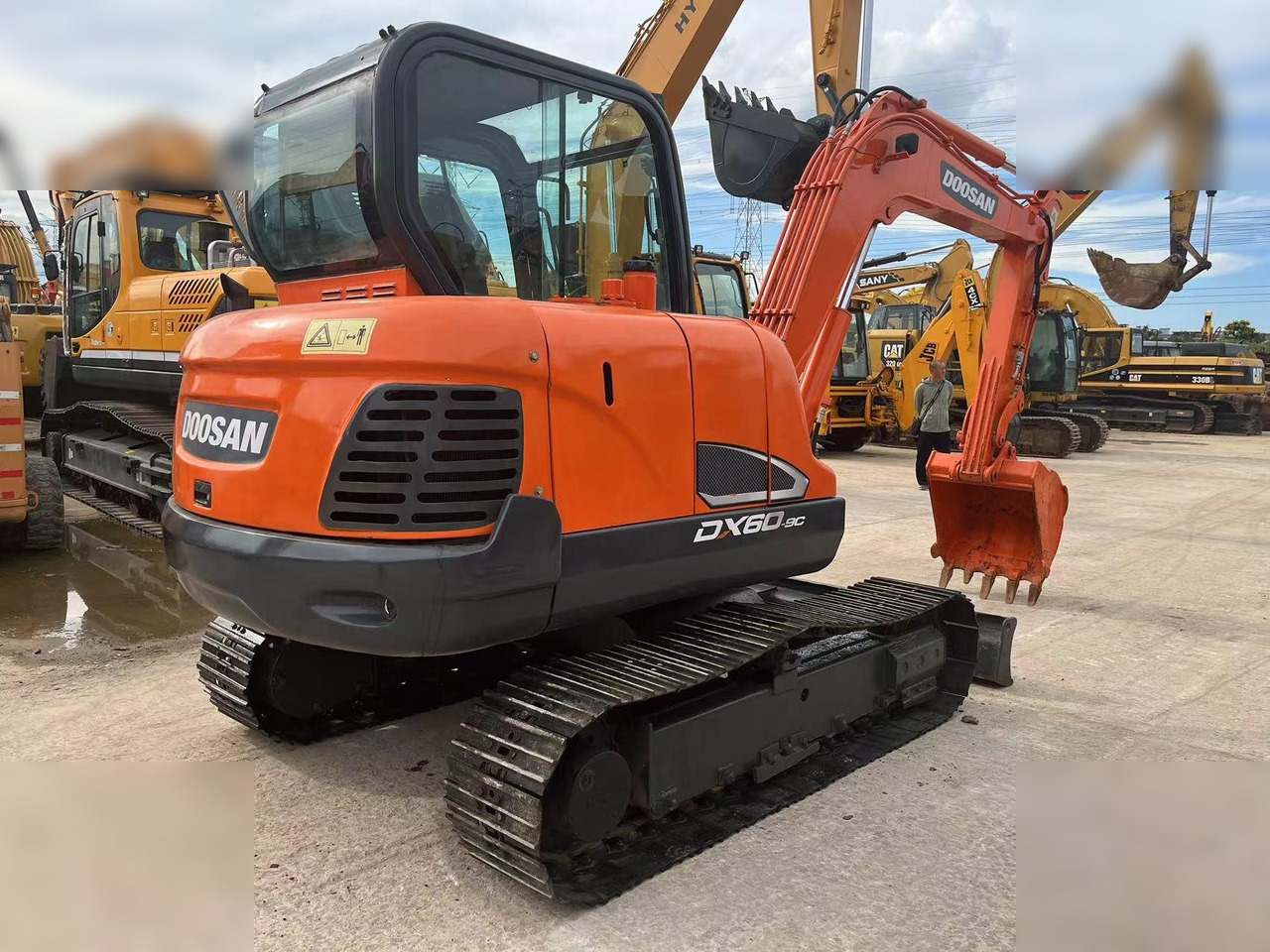 DOOSAN DX60-9C - Pelle sur chenille: photos 2 DOOSAN DX60-9C - Pelle sur chenille: photos 2