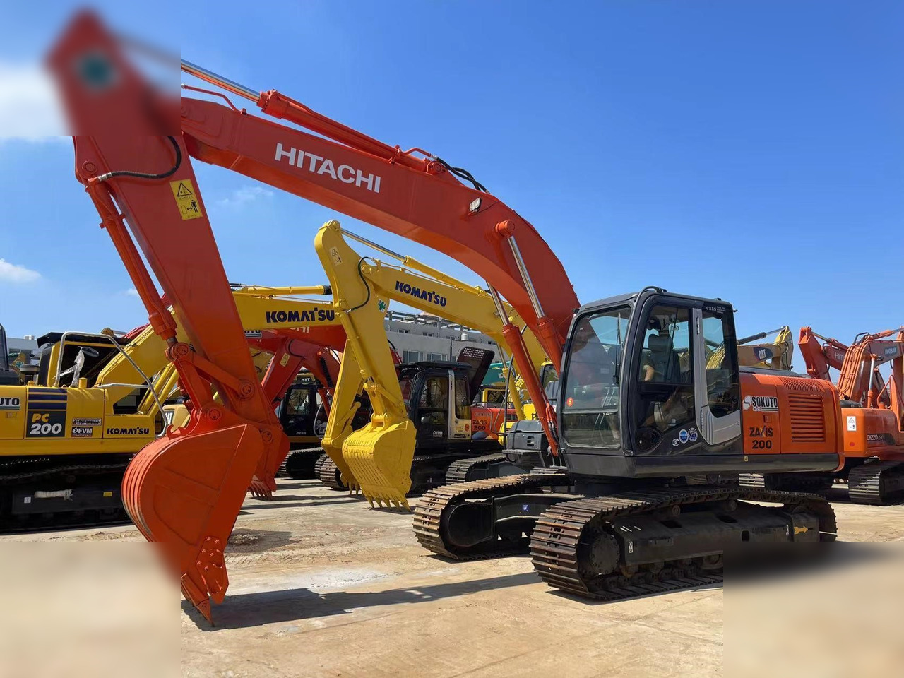 HITACHI ZX200-3G - Pelle sur chenille: photos 1 HITACHI ZX200-3G - Pelle sur chenille: photos 1