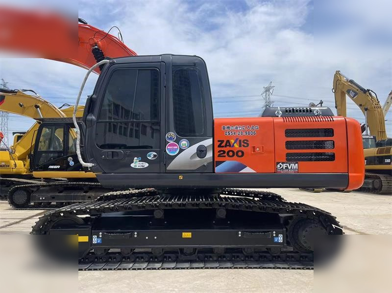 HITACHI ZX200 - Pelle sur chenille: photos 5 HITACHI ZX200 - Pelle sur chenille: photos 5