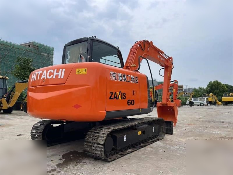 HITACHI ZX60 - Pelle sur chenille: photos 3 HITACHI ZX60 - Pelle sur chenille: photos 3