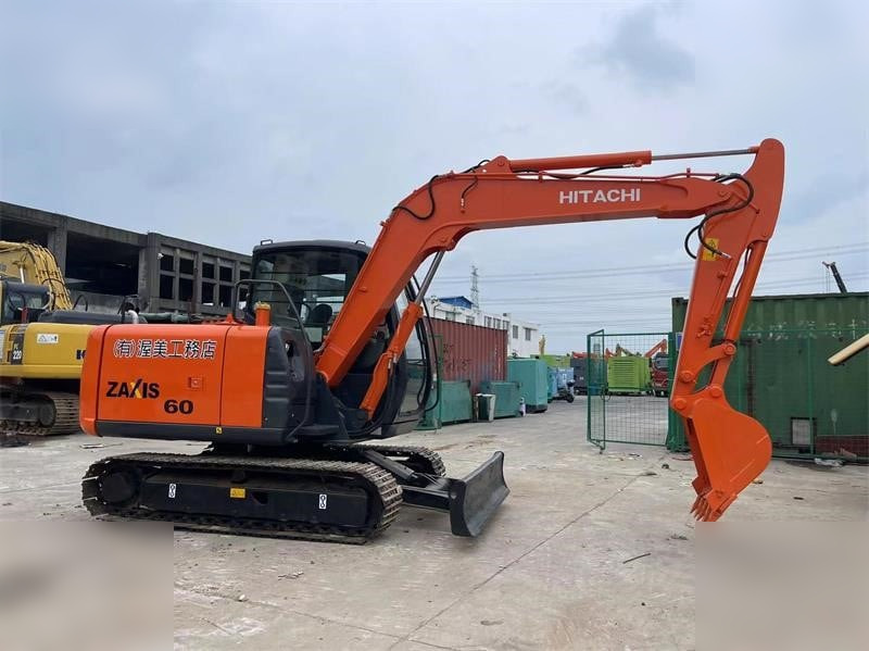 HITACHI ZX60 - Pelle sur chenille: photos 1 HITACHI ZX60 - Pelle sur chenille: photos 1
