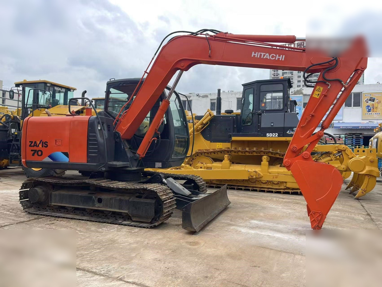 HITACHI ZX70 - Pelle sur chenille: photos 4 HITACHI ZX70 - Pelle sur chenille: photos 4