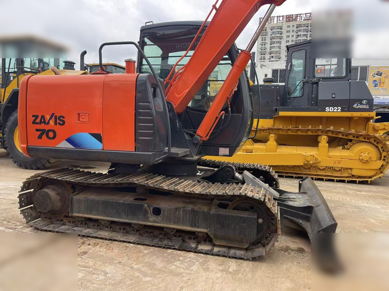 HITACHI ZX70 - Pelle sur chenille: photos 5 HITACHI ZX70 - Pelle sur chenille: photos 5