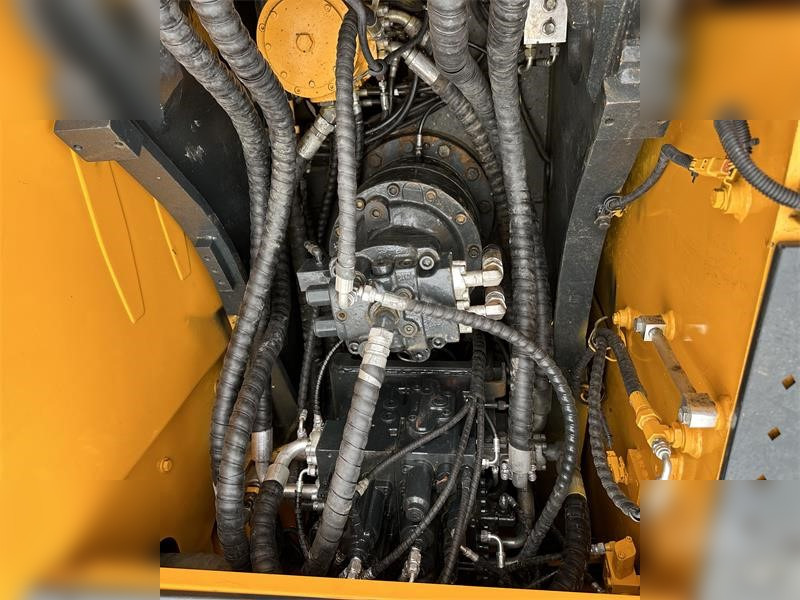 Pelle sur chenille HYUNDAI ROBEX 220 LC-9S: photos 6