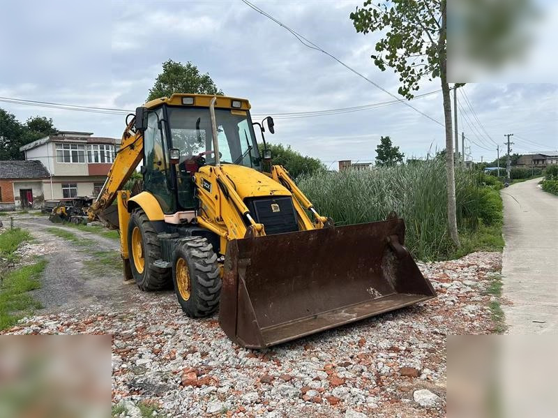 JCB 3CX - Tractopelle: photos 2 JCB 3CX - Tractopelle: photos 2