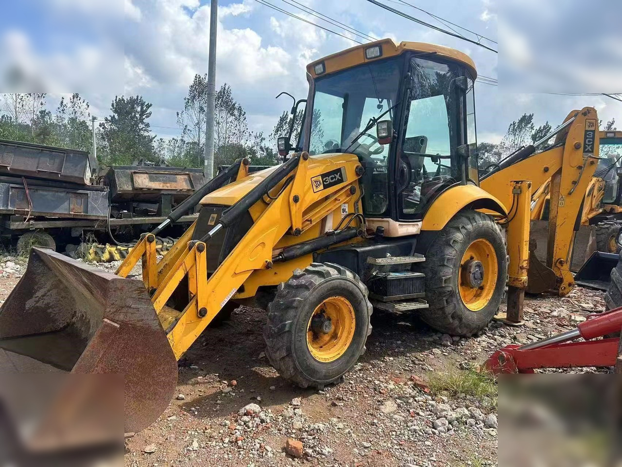 JCB 3CX - Tractopelle: photos 2 JCB 3CX - Tractopelle: photos 2