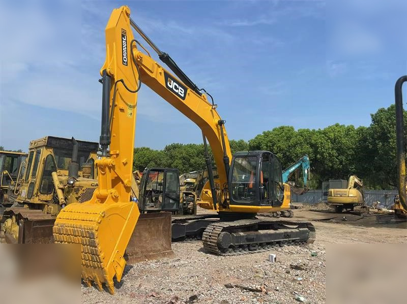 JCB JS220 LC - Pelle sur chenille: photos 2 JCB JS220 LC - Pelle sur chenille: photos 2
