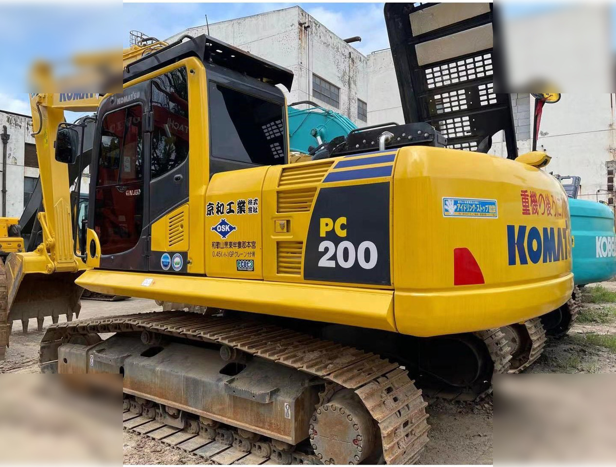 KOMATSU PC200-8 - Pelle sur chenille: photos 2 KOMATSU PC200-8 - Pelle sur chenille: photos 2