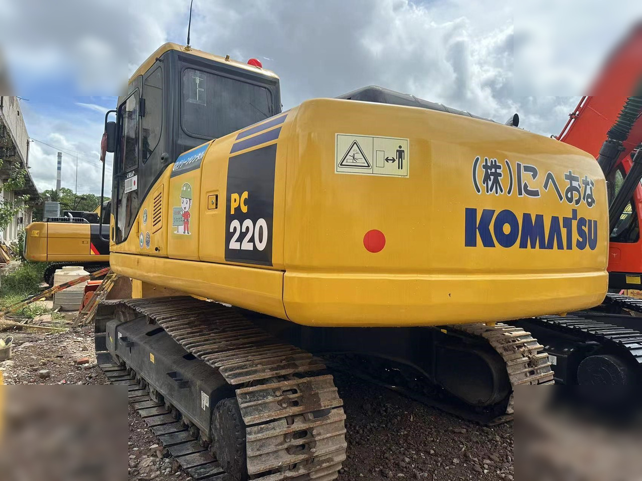 KOMATSU PC220-7 - Pelle sur chenille: photos 3 KOMATSU PC220-7 - Pelle sur chenille: photos 3