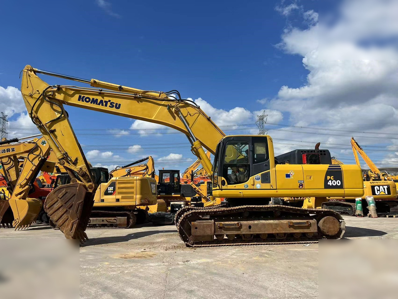 KOMATSU PC400-8R - Pelle sur chenille: photos 1 KOMATSU PC400-8R - Pelle sur chenille: photos 1
