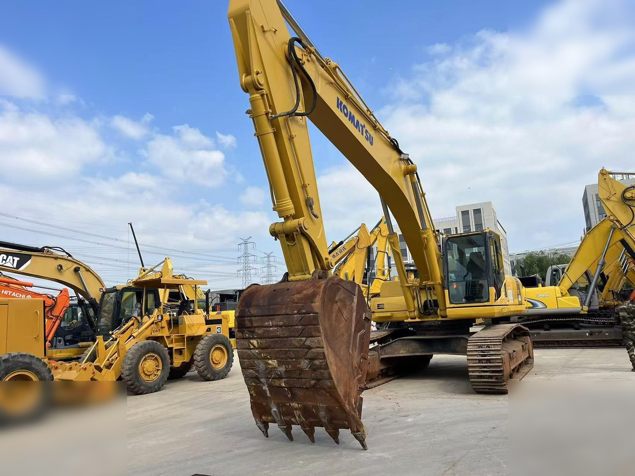 KOMATSU PC400-8R - Pelle sur chenille: photos 2 KOMATSU PC400-8R - Pelle sur chenille: photos 2