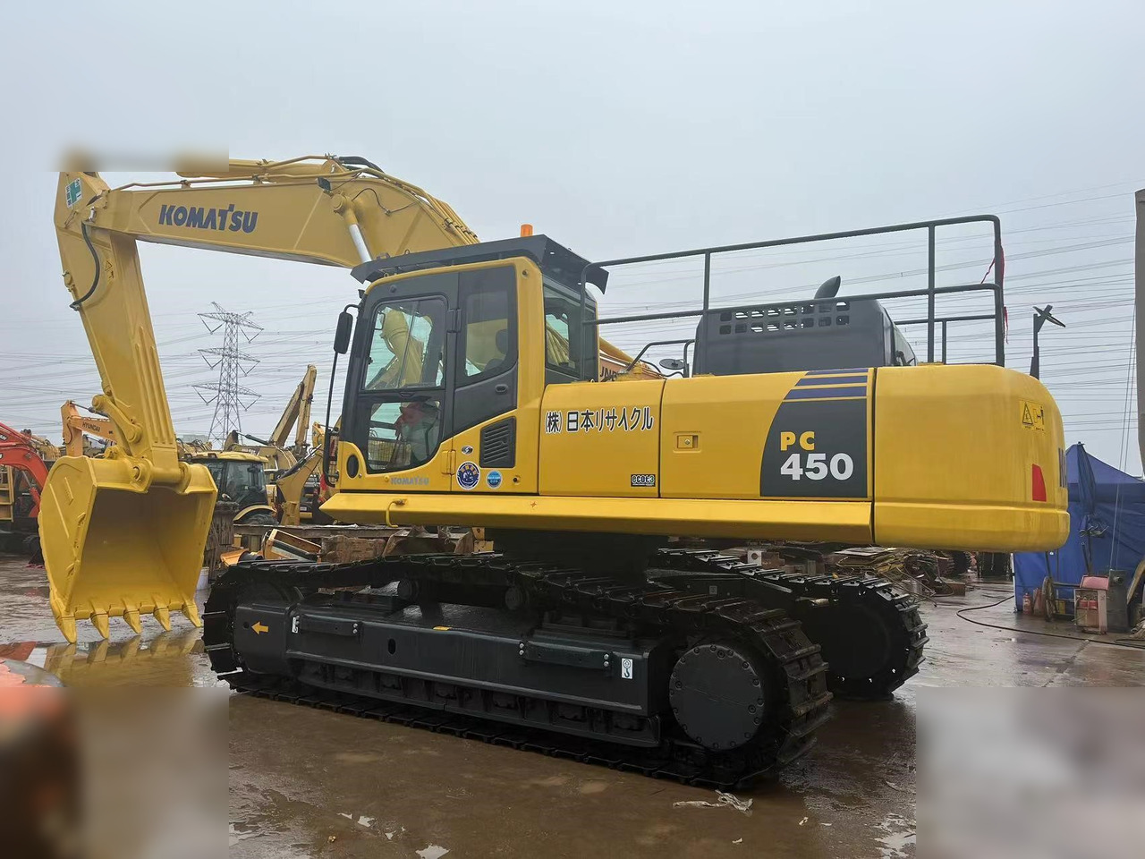 KOMATSU PC450-8 - Pelle sur chenille: photos 2 KOMATSU PC450-8 - Pelle sur chenille: photos 2
